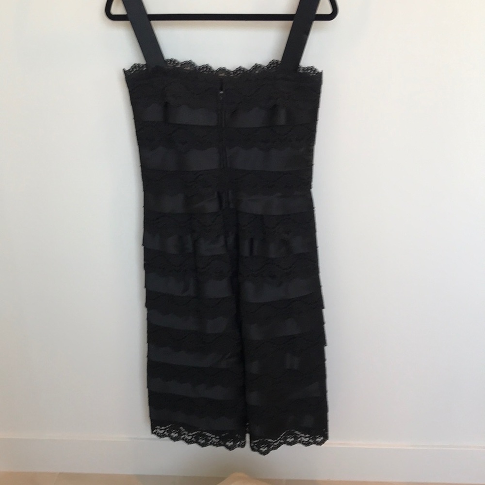 Tadashi bandage, lace, slimming holiday dress - Picture 5 of 9